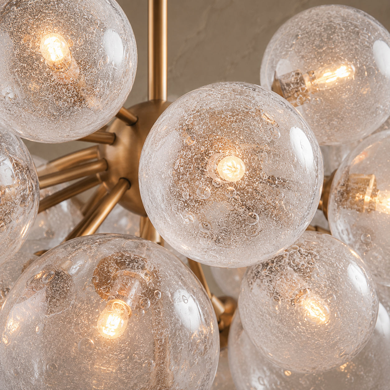 mandoza-glass-unique-chandelier-detail-carra-home