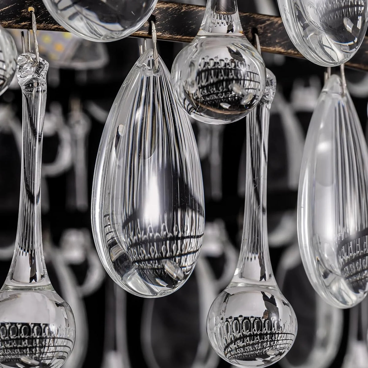 close-up-of-vintage-crystal-teardrop-round-chandelier-ch462-20251017-Carra Home-lighting