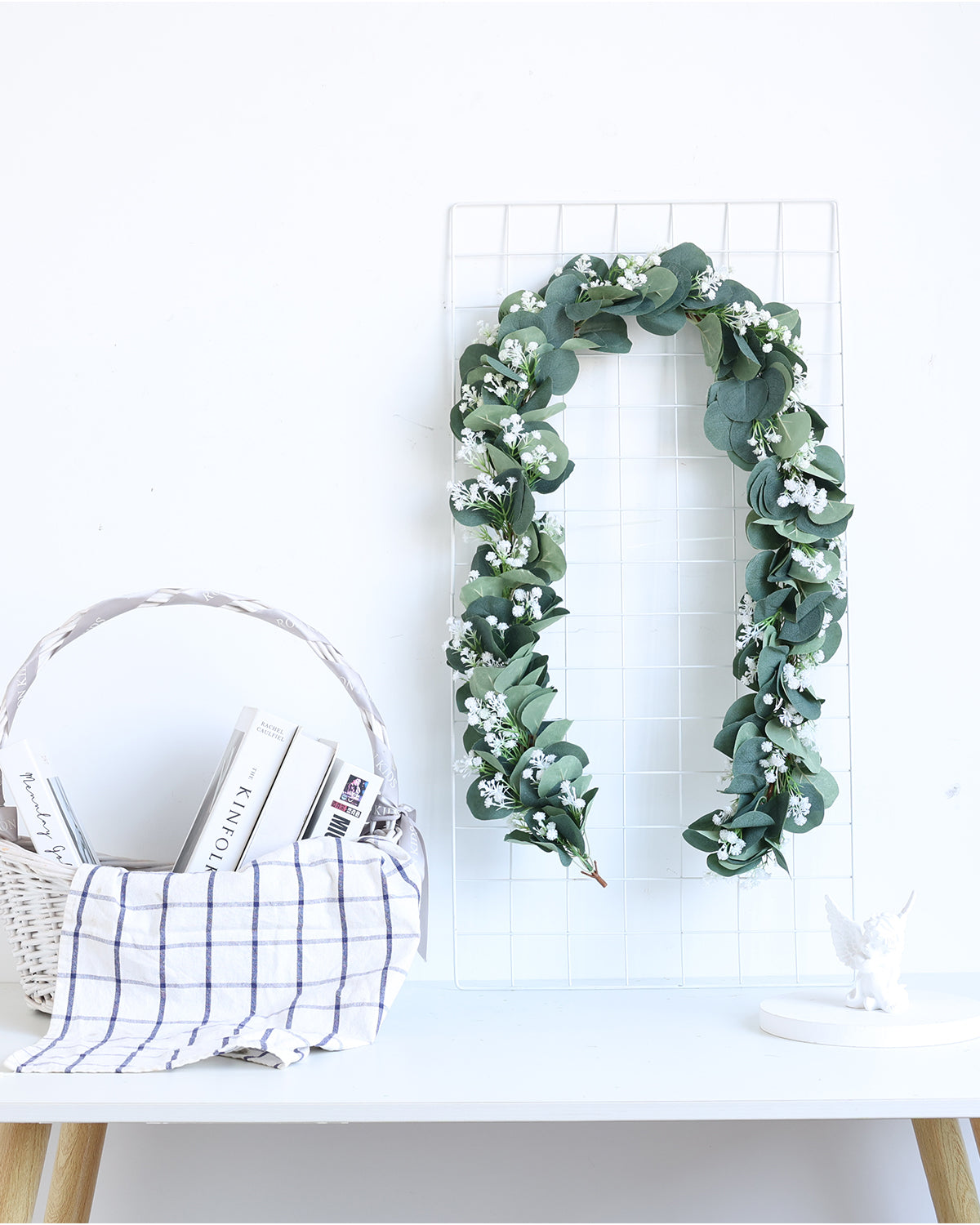 Thick Eucalyptus Garland with Flowers