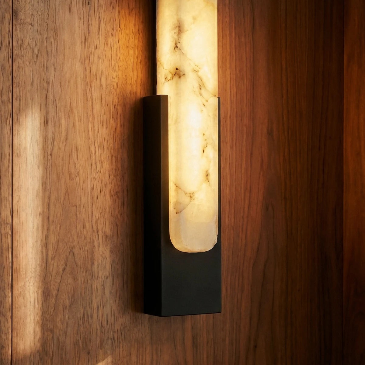 Emilia black hardware and natural alabaster detail | CARRA HOME