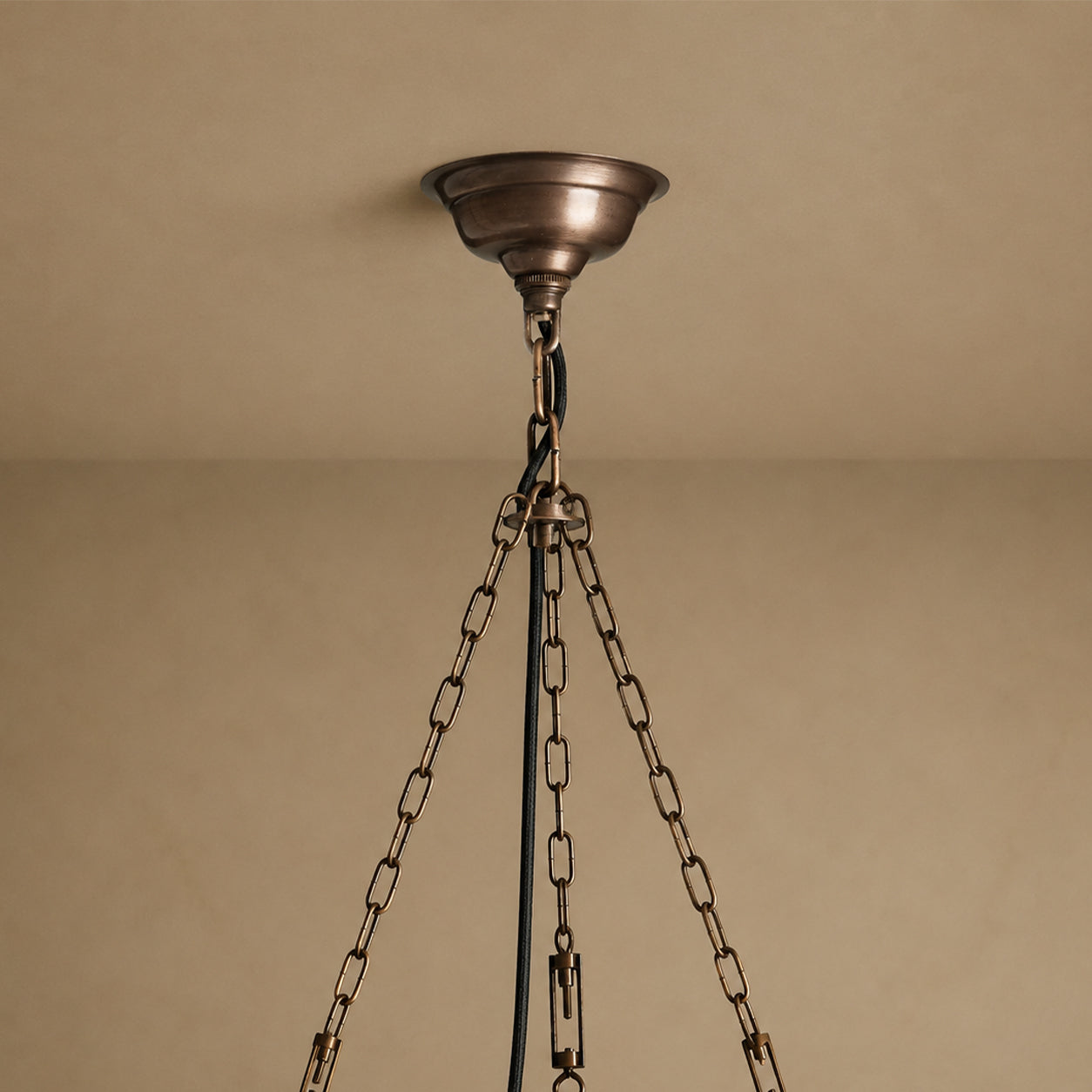 Laila round chandelier living room warm ambient light – Carra Home