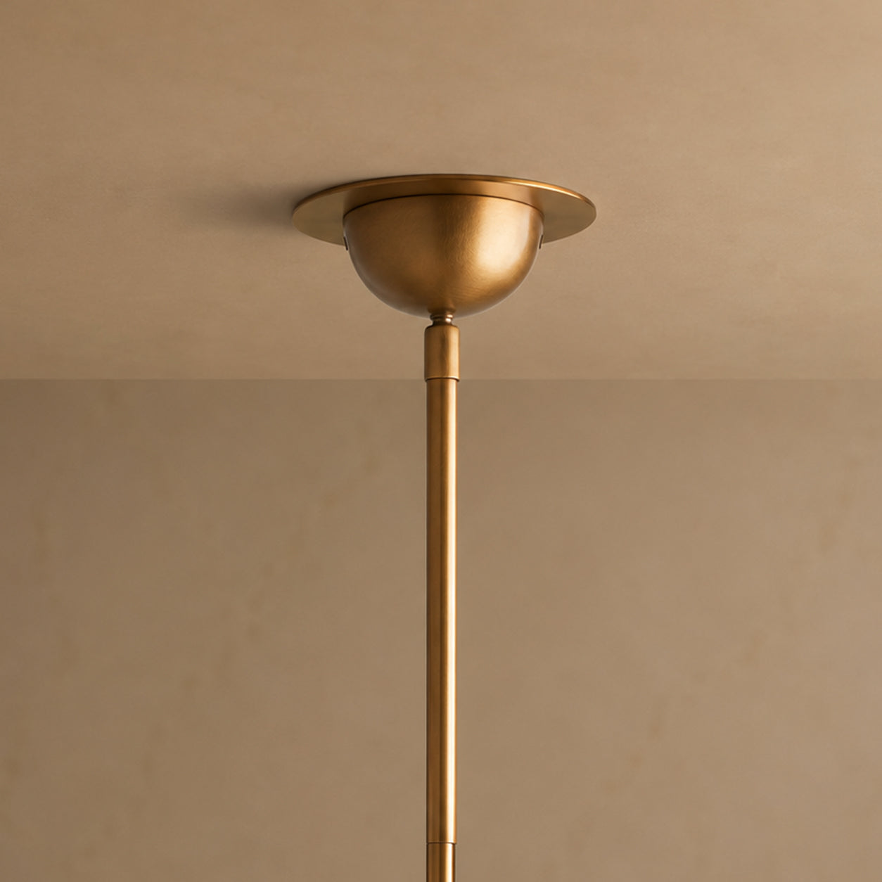 saguaro-8-head-brass-unique-chandelier-frame-detail-carra-home-1