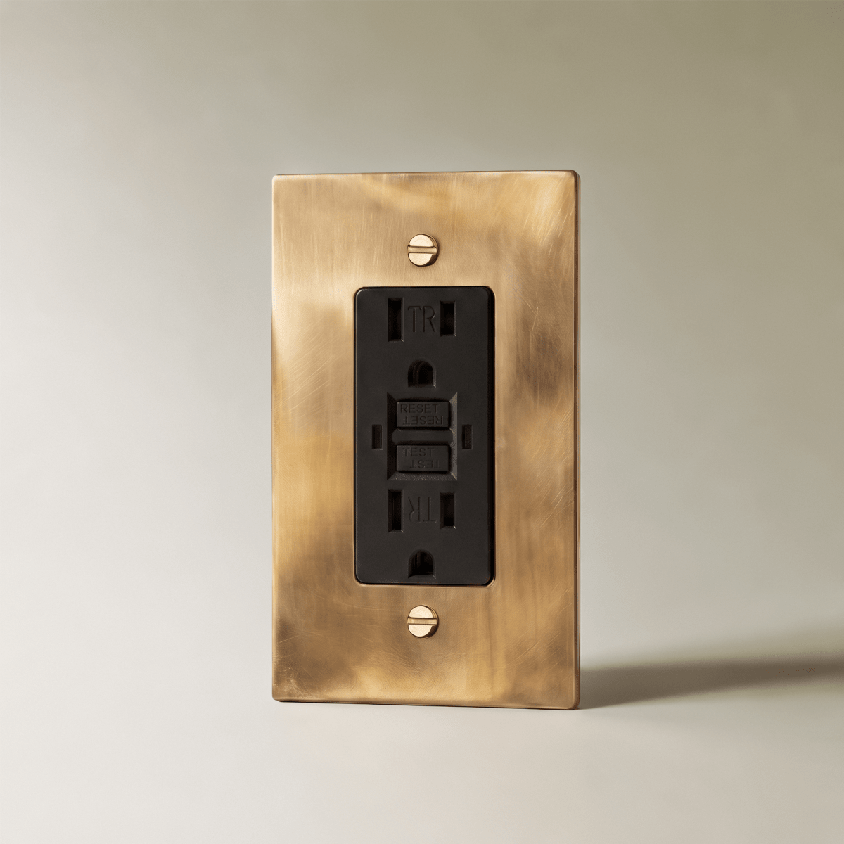 The Unlacquered Brass Outlet — Black, 1 Gang, GFCI | CARRA HOME